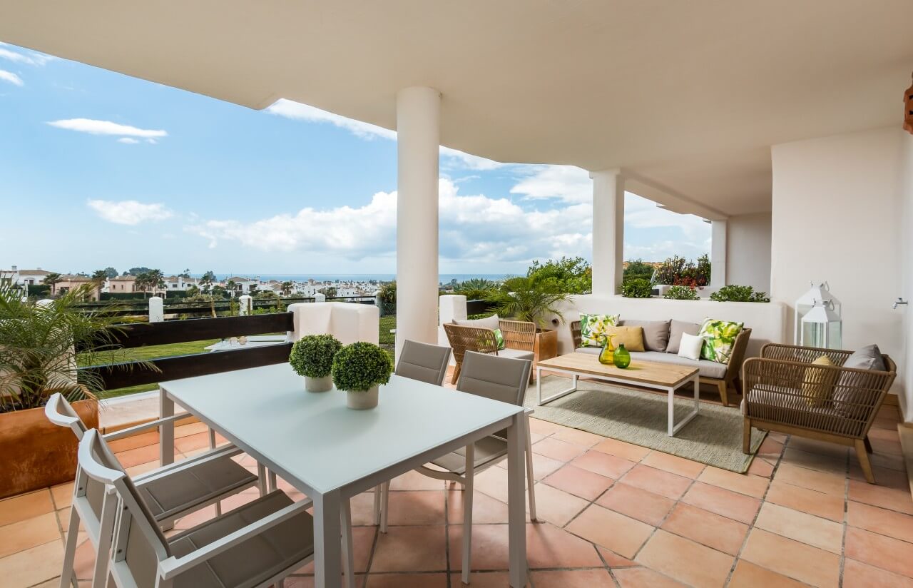 Fabulous two-bed penthouse for sale in Residencial Sunset Golf Estepona