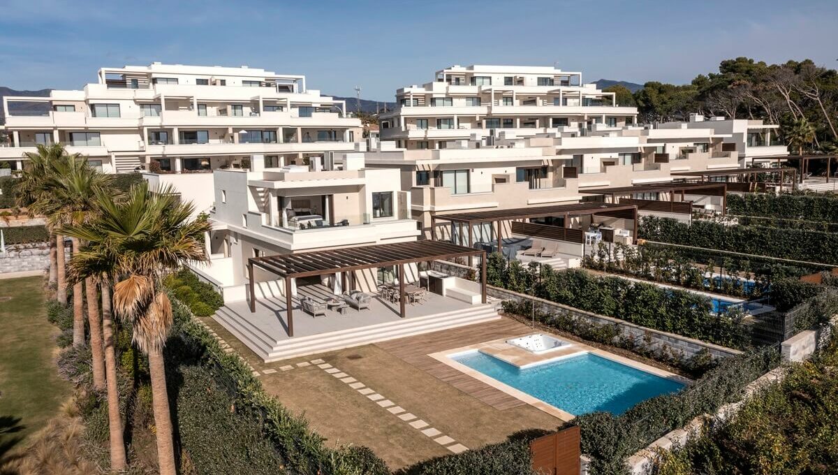 Velaya - Beachfront Villa for sale Estepona (31)