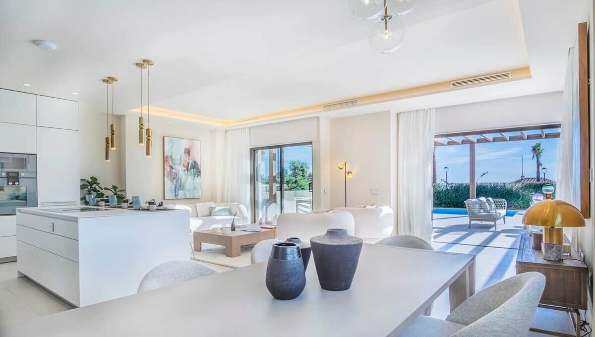 Velaya - Beachfront Villa for sale Estepona (40)