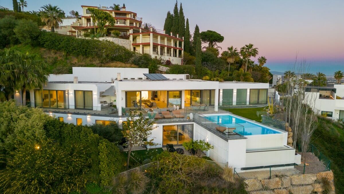 Villa El Herrojo 79 Benahavis - Luxury Property for sale (1)