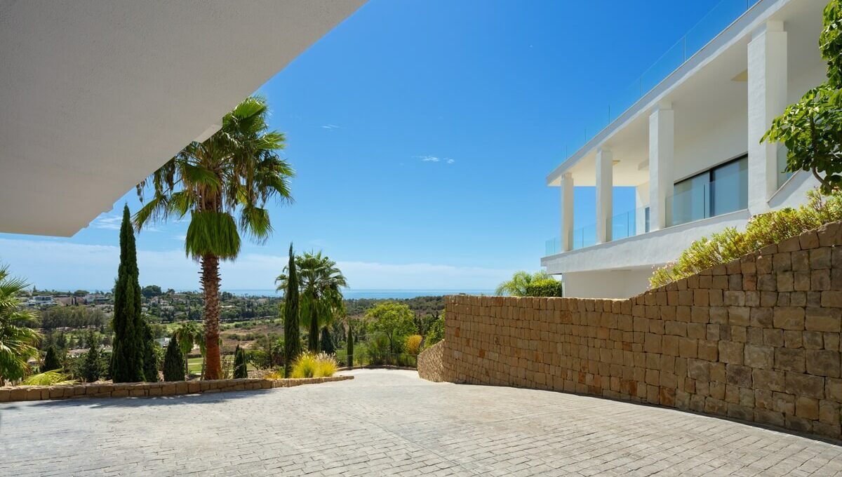 Villa El Paraiso 436 - Luxury living in Estepona (2)