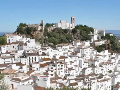 what-to-do-casares