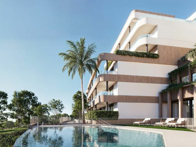 Birdie Hills Estepona - Frontline golf apartments in Estepona